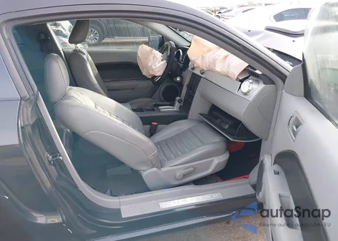 2007 Ford Mustang Gt Deluxe/Gt Premium из США, поврежденный, VIN 1ZVFT82H575251223